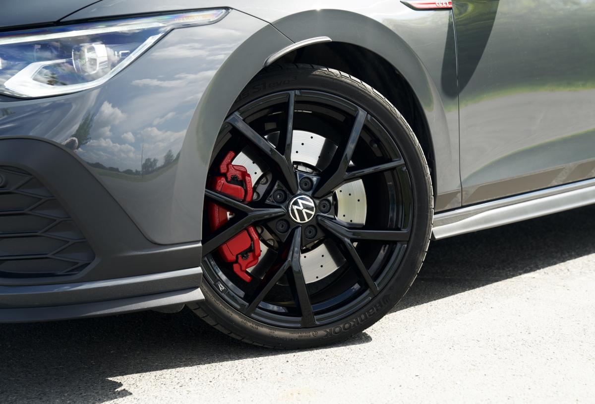VOLKSWAGEN GOLF 8 GTI CS