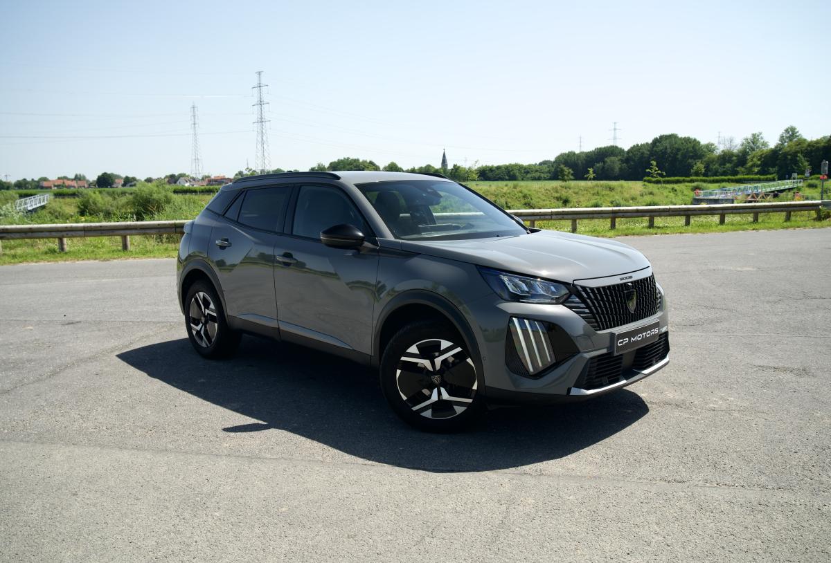 PEUGEOT 2008 "ALLURE"