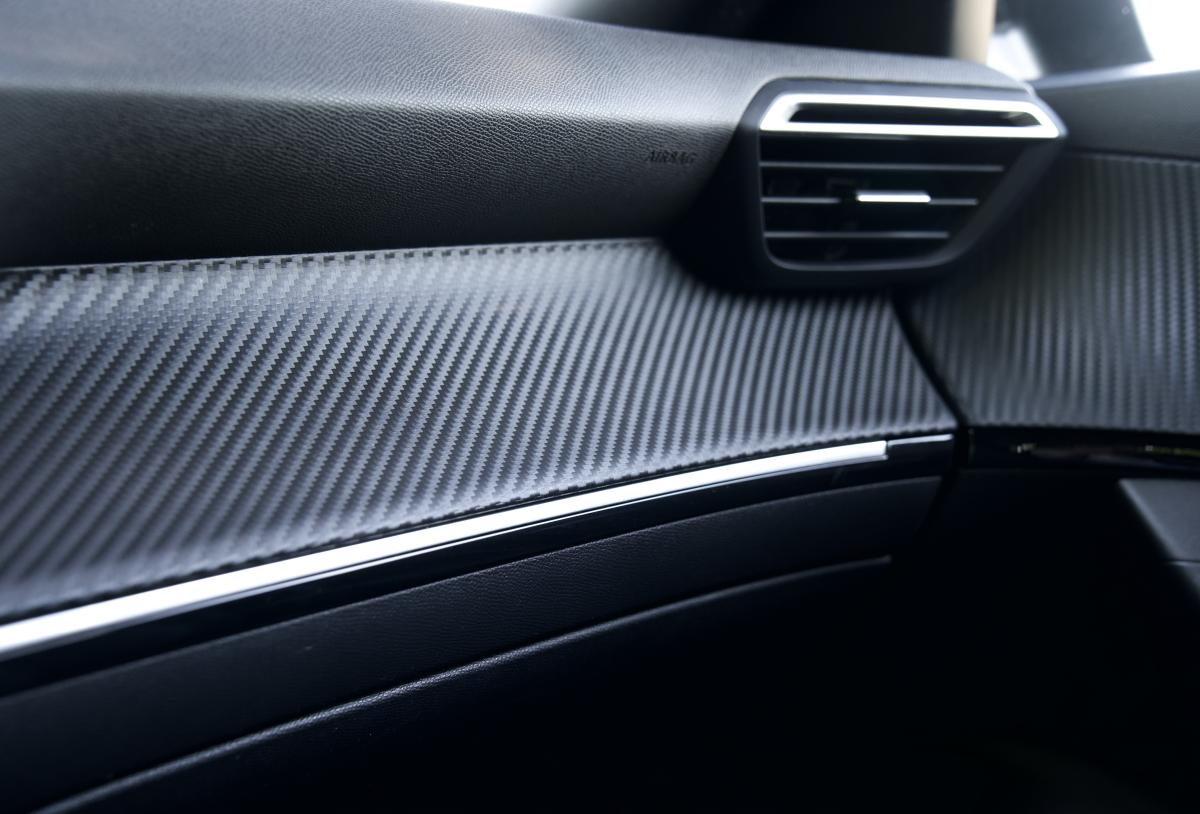 PEUGEOT 2008 "ALLURE"