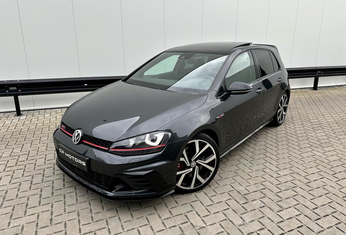 VOLKSWAGEN GOLF GTI CLUBSPORT 