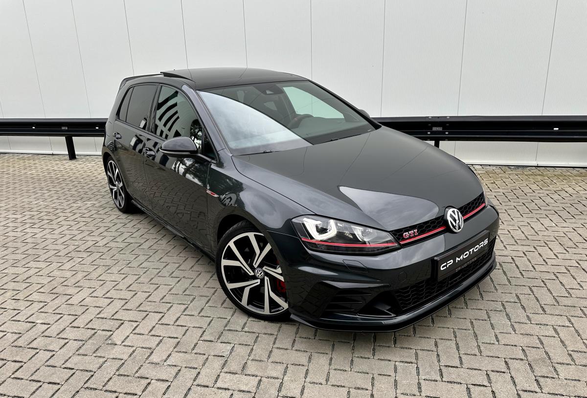 VOLKSWAGEN GOLF GTI CLUBSPORT